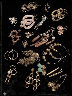 Gold-Tone Multiple Pairs of Earrings